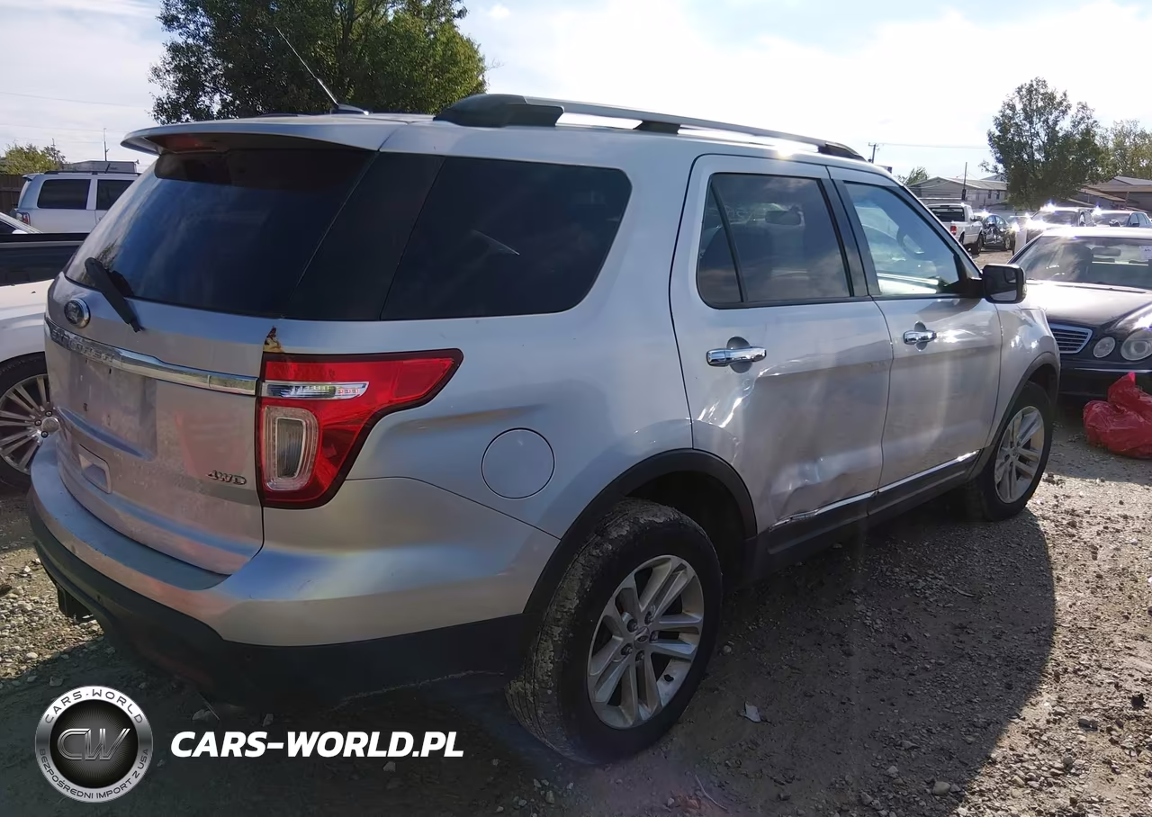 2011 Ford Explorer Xlt VIN:1FMHK8D88BGA14522 - 4