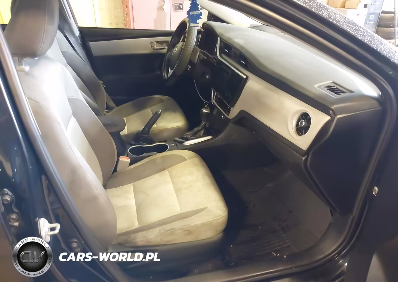 2018 Toyota Corolla Le VIN:2T1BURHE0JC991726 - 5