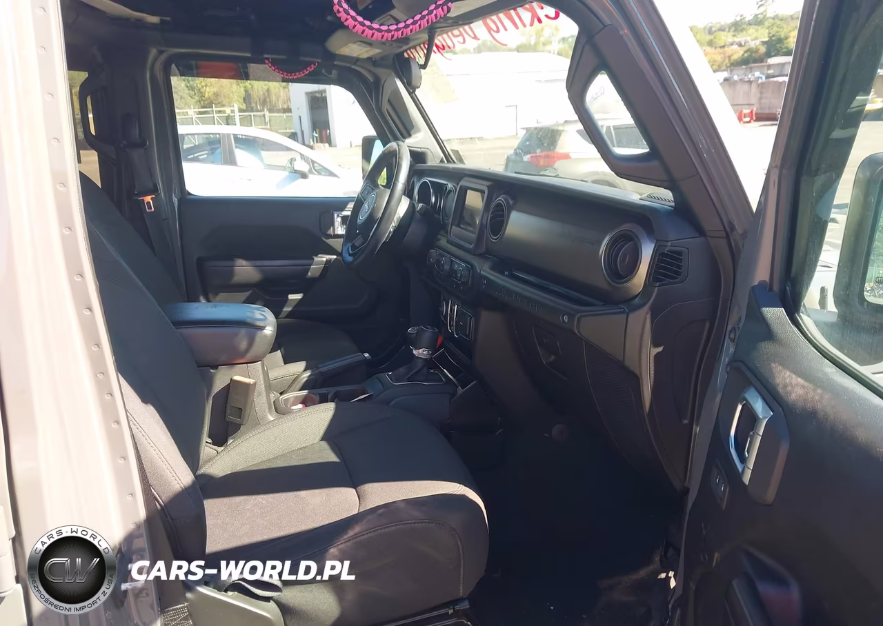 2020 Jeep Wrangler Unlimited Willys 4X4 VIN:1C4HJXDN0LW158919 - 5