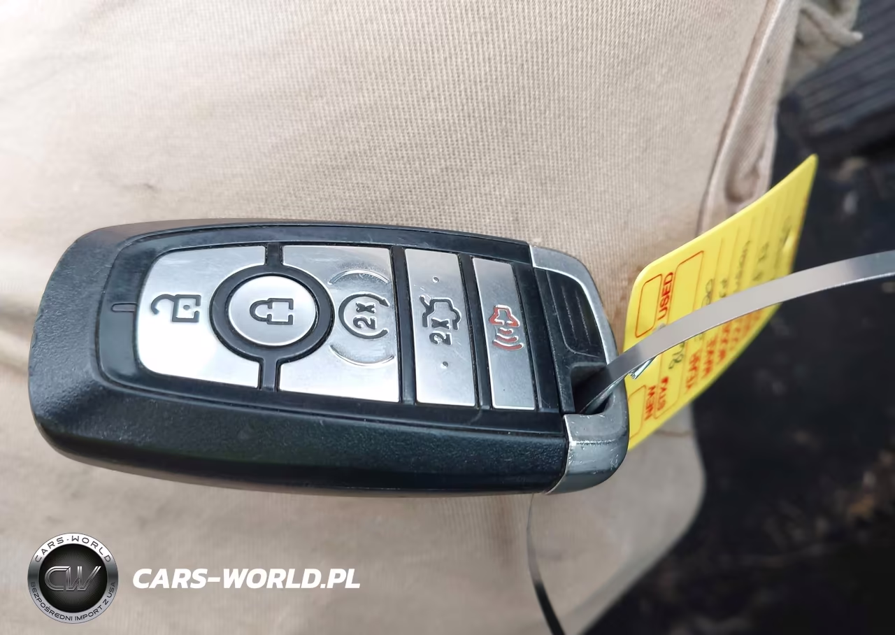 2020 Ford Fusion Titanium VIN:3FA6P0D95LR175062 - 11