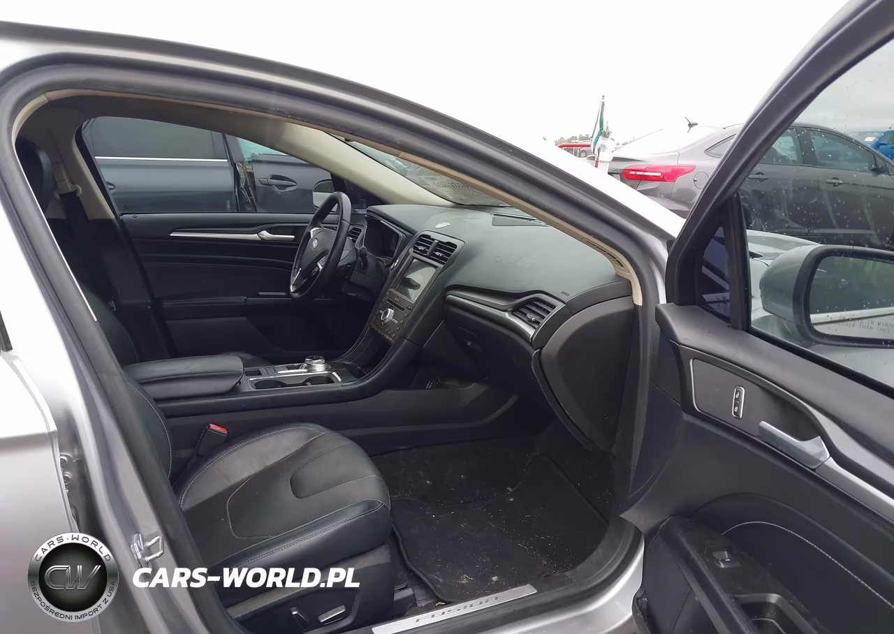 2020 Ford Fusion Titanium VIN:3FA6P0D95LR175062 - 5