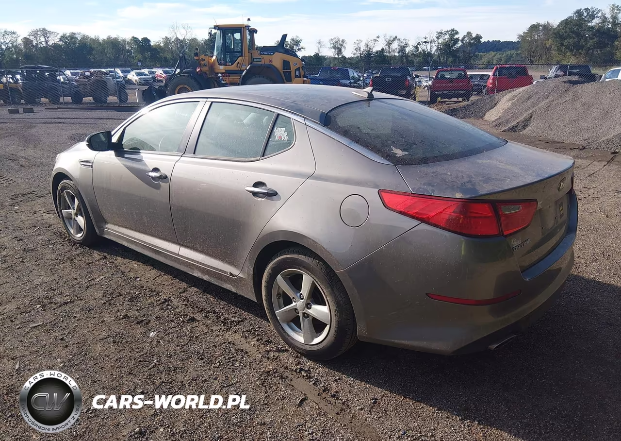 2015 Kia Optima Lx VIN:5XXGM4A72FG458166 - 3