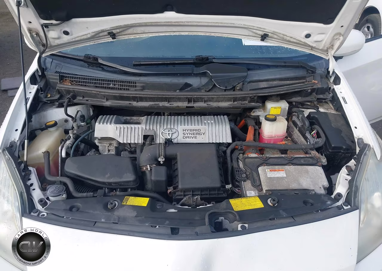 2011 Toyota Prius Two VIN:JTDKN3DU0B5365731 - 10