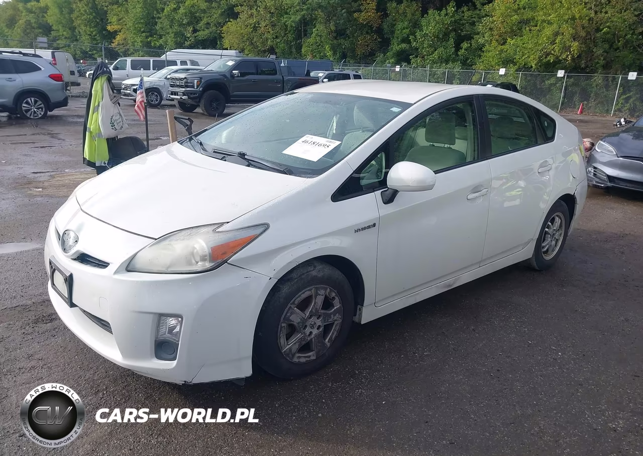 2011 Toyota Prius Two VIN:JTDKN3DU0B5365731 - 2