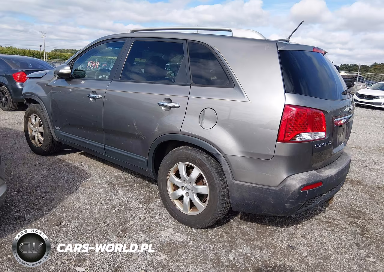 2012 Kia Sorento Lx V6 VIN:5XYKTDA23CG255893 - 3