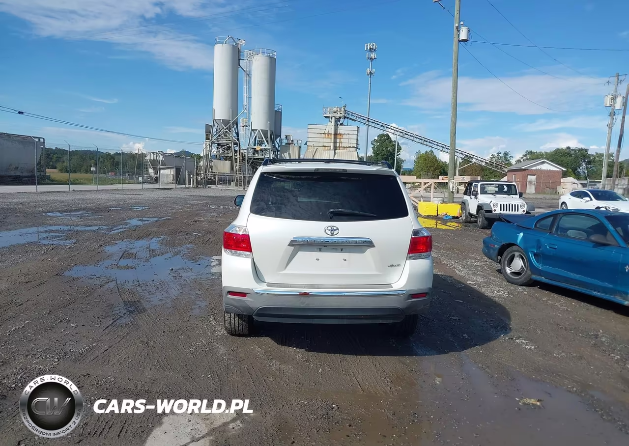2013 Toyota Highlander Limited V6 VIN:5TDDK3EH9DS267863 - 16