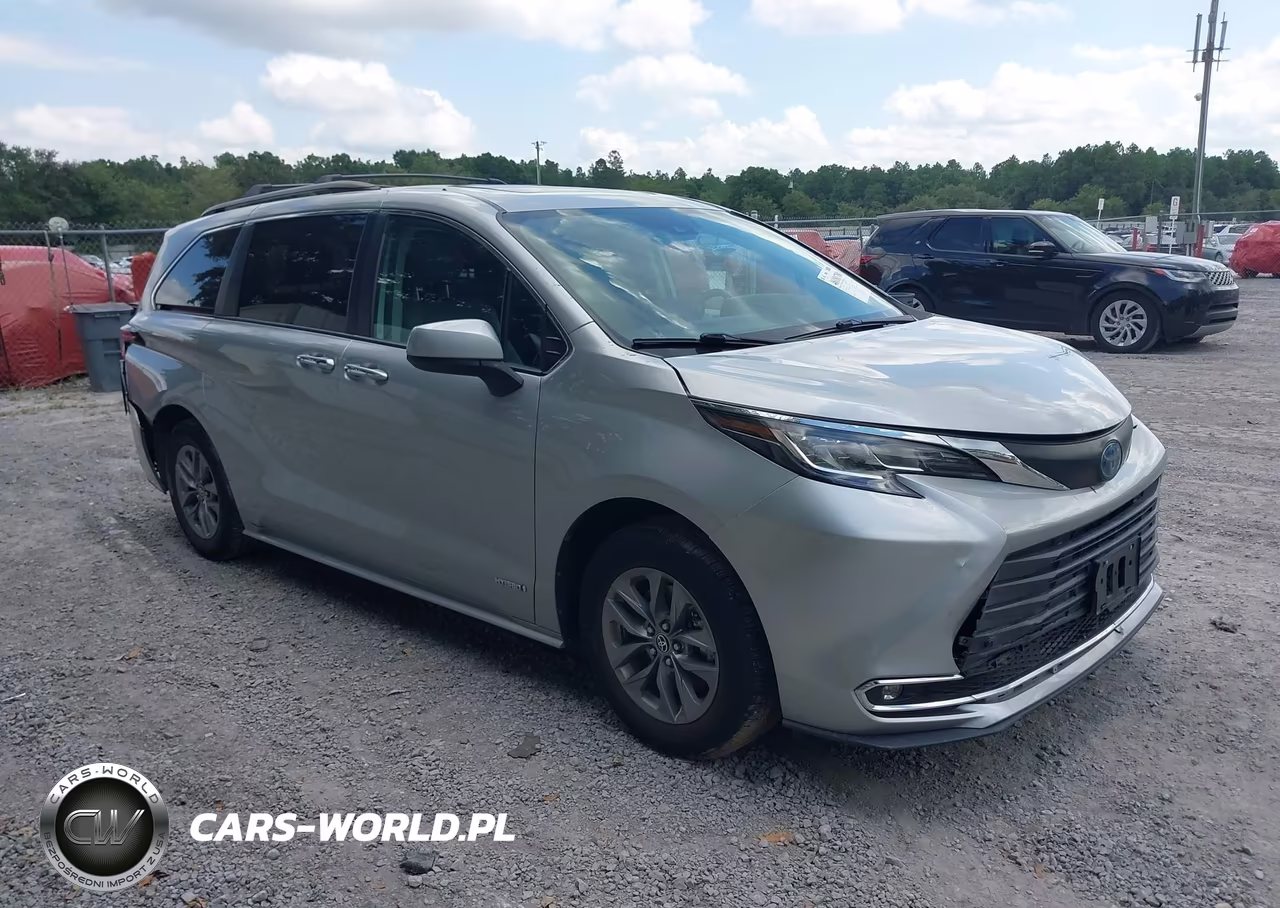 2021 Toyota Sienna Xle