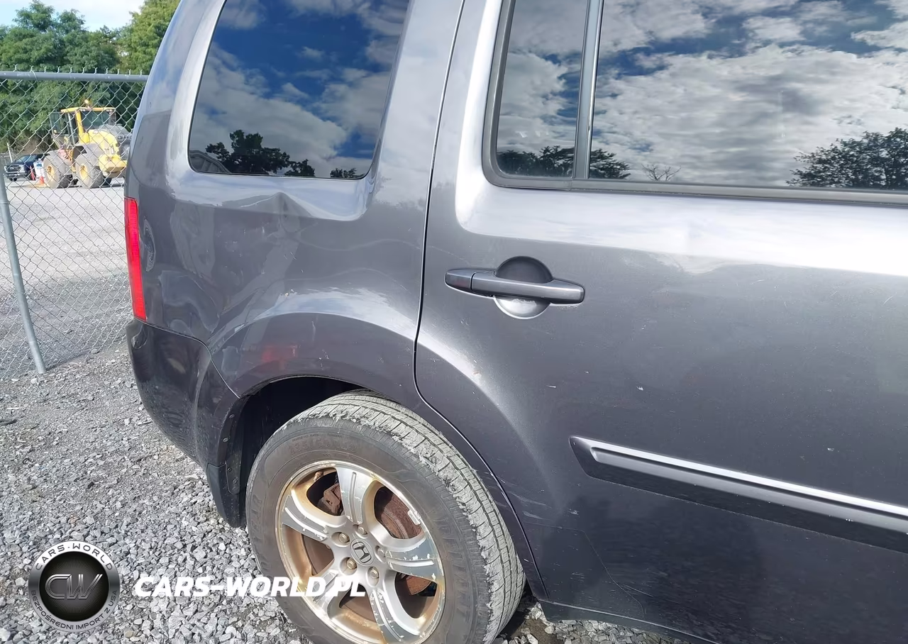 2015 Honda Pilot Ex-L VIN:5FNYF4H56FB023947 - 6