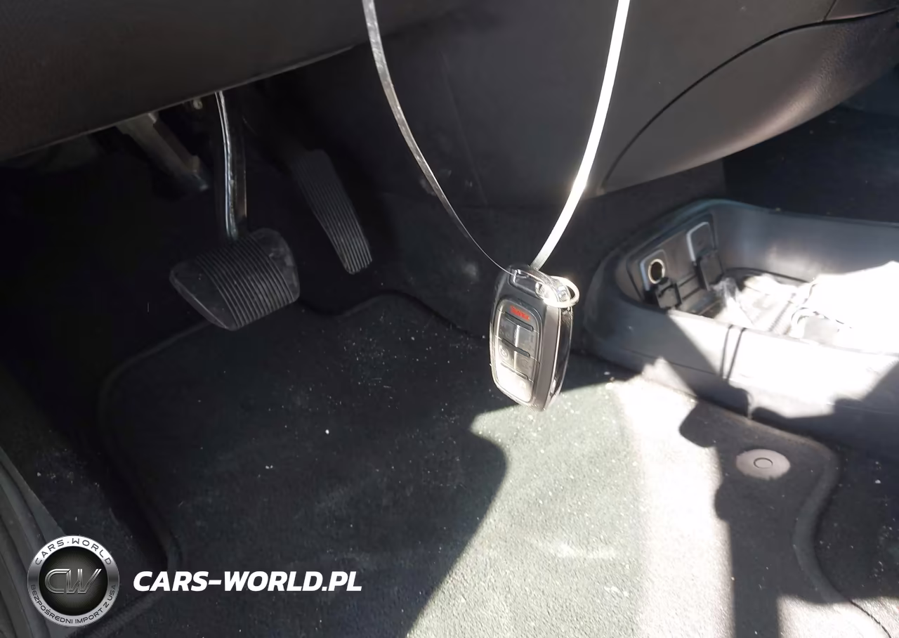 2019 Chrysler Pacifica Touring L VIN:2C4RC1BG2KR549738 - 11