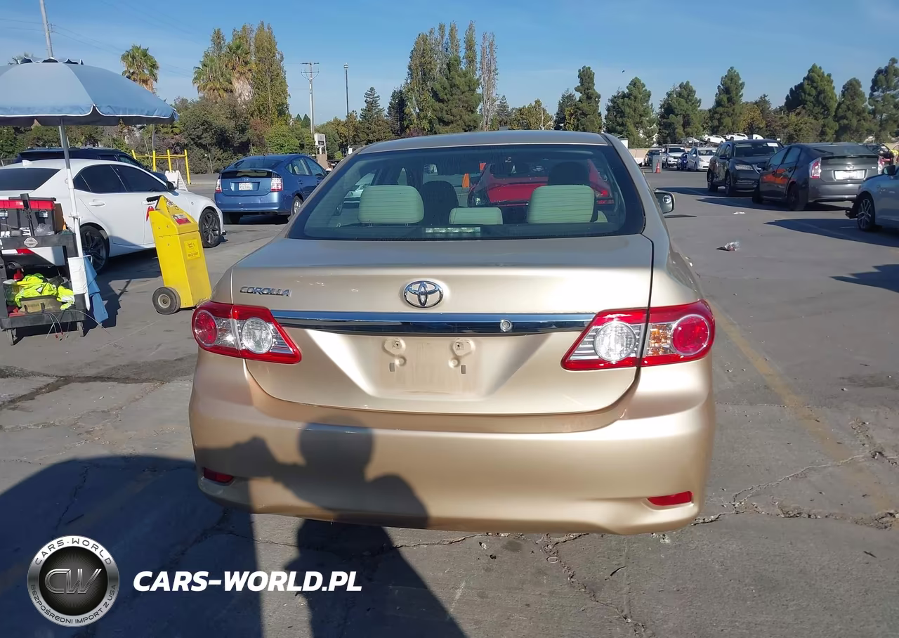 2013 Toyota Corolla L VIN:2T1BU4EE1DC965423 - 17
