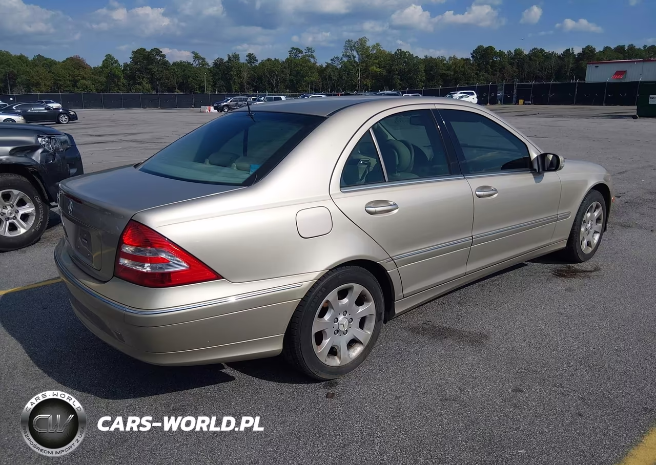 2005 Mercedes-Benz C 240 Luxury VIN:WDBRF61J05F557834 - 4
