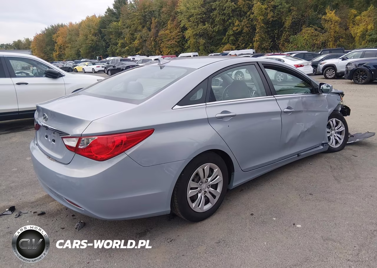 2011 Hyundai Sonata Gls VIN:5NPEB4AC3BH232243 - 4