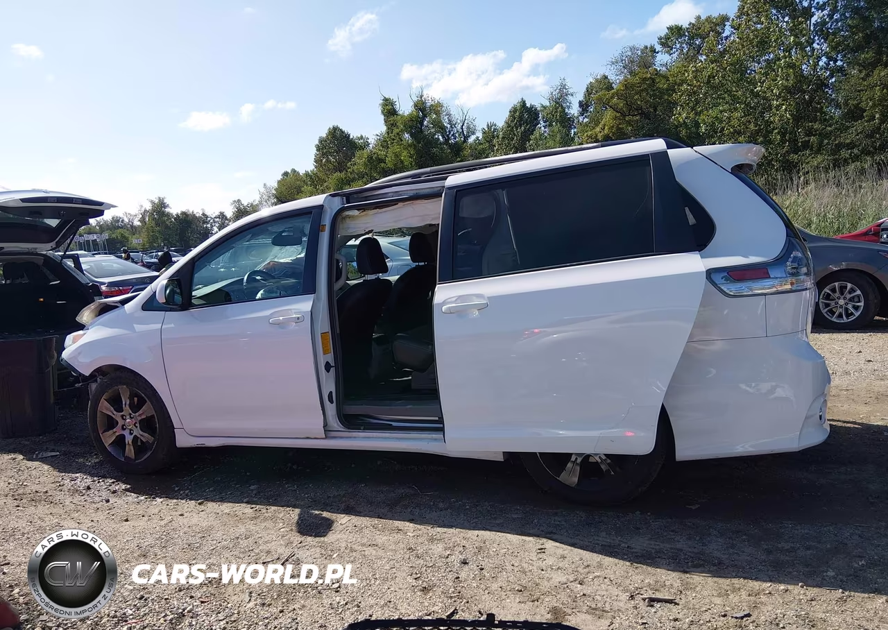 2012 Toyota Sienna Se 8 Passenger VIN:5TDXK3DC3CS184897 - 15