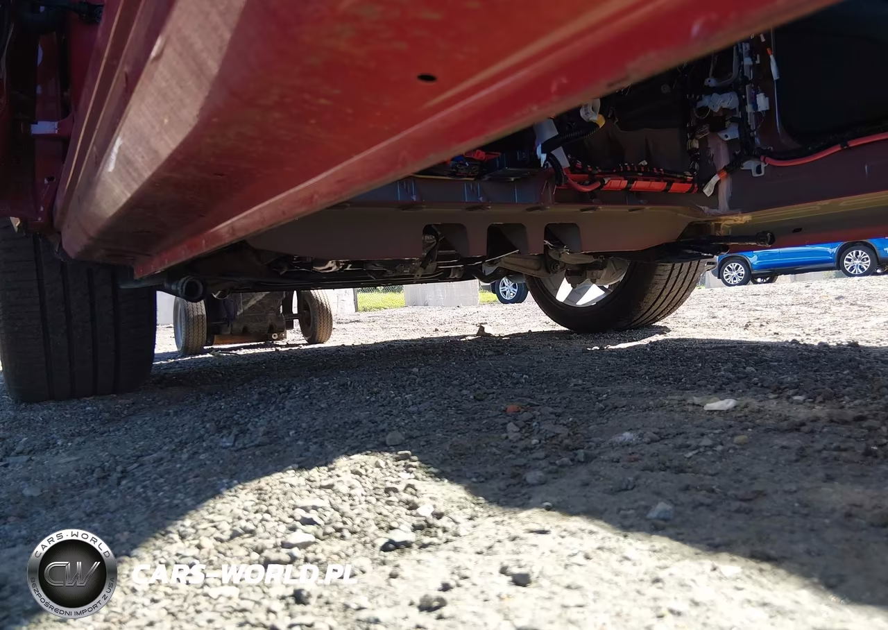 2023 Tesla Model Y VIN:7SAYGDEE8PA150041 - 10