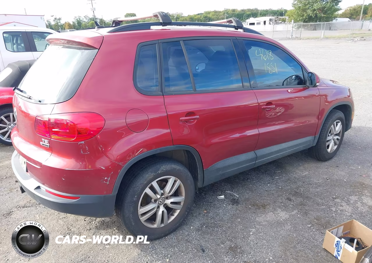 2016 Volkswagen Tiguan S VIN:WVGBV7AX9GW050493 - 4