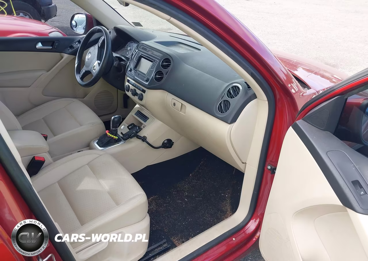 2016 Volkswagen Tiguan S VIN:WVGBV7AX9GW050493 - 5