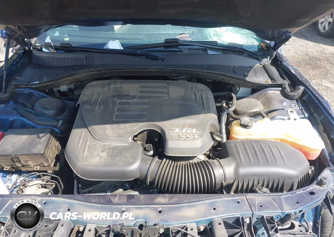 2016 Chrysler 300 S VIN:2C3CCABG0GH295180 - 10