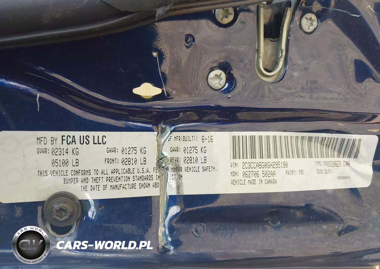 2016 Chrysler 300 S VIN:2C3CCABG0GH295180 - 9