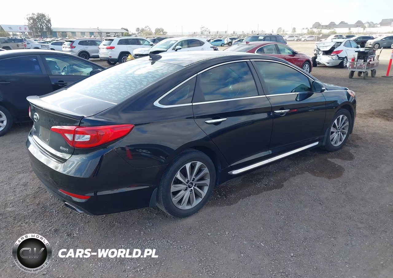 2015 Hyundai Sonata Sport VIN:5NPE34AF4FH173541 - 4