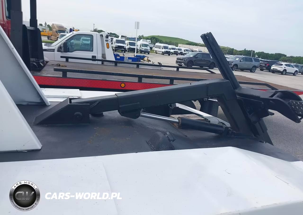 2011 Ford F-450 Chassis Xl VIN:1FDUF4GT8BEA96288 - 7