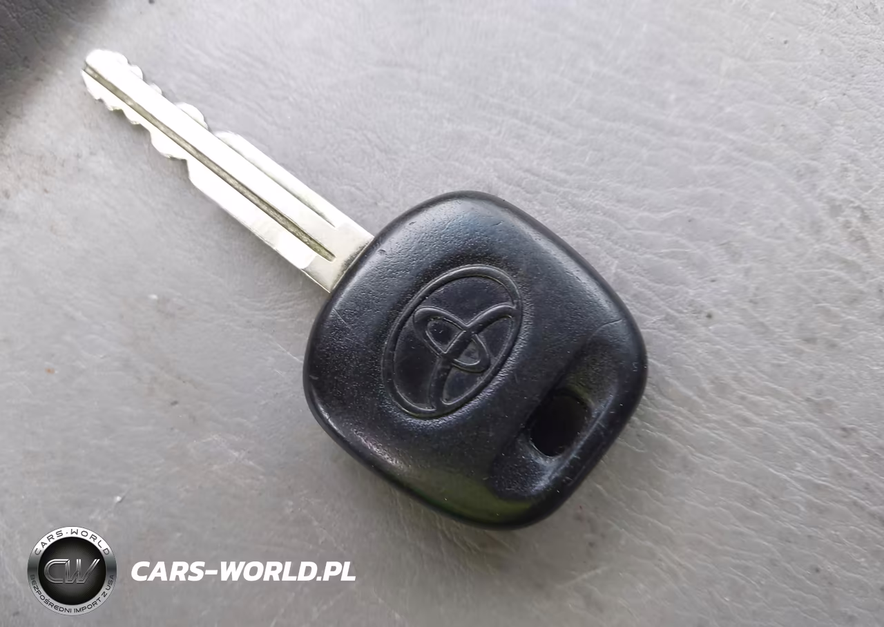 2004 Toyota Sienna Le VIN:5TDBA23C34S004117 - 11