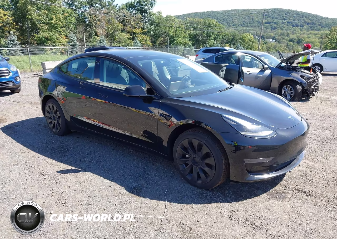 2023 Tesla Model 3 Rear-Wheel Drive VIN:5YJ3E1EA5PF640402 - 1
