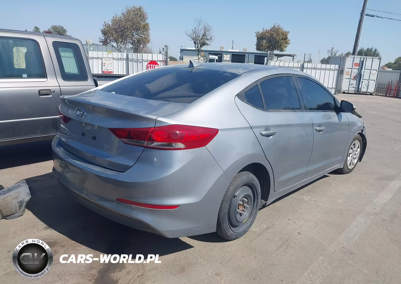 2017 Hyundai Elantra Se VIN:5NPD74LF3HH139767 - 4