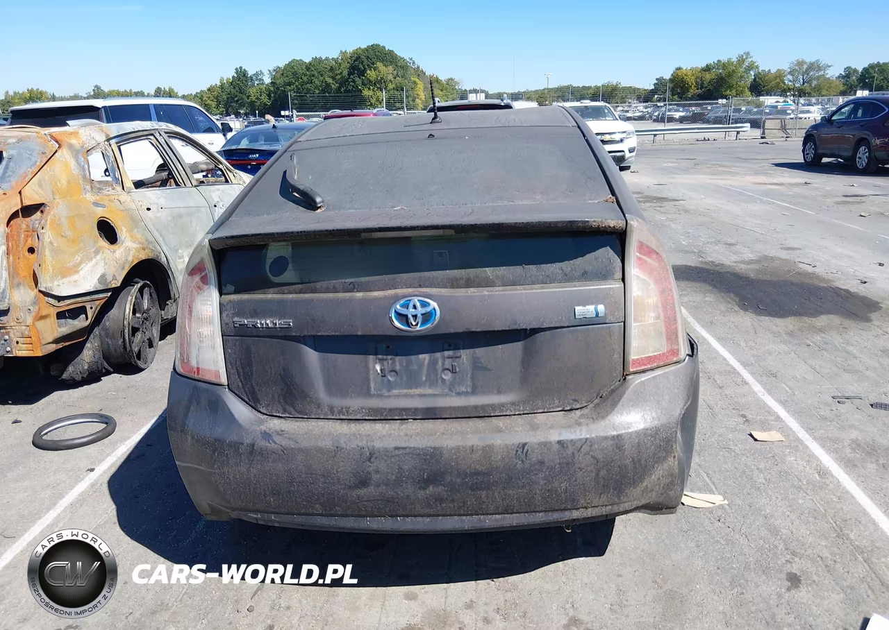 2013 Toyota Prius Two VIN:JTDKN3DU1D1635088 - 16