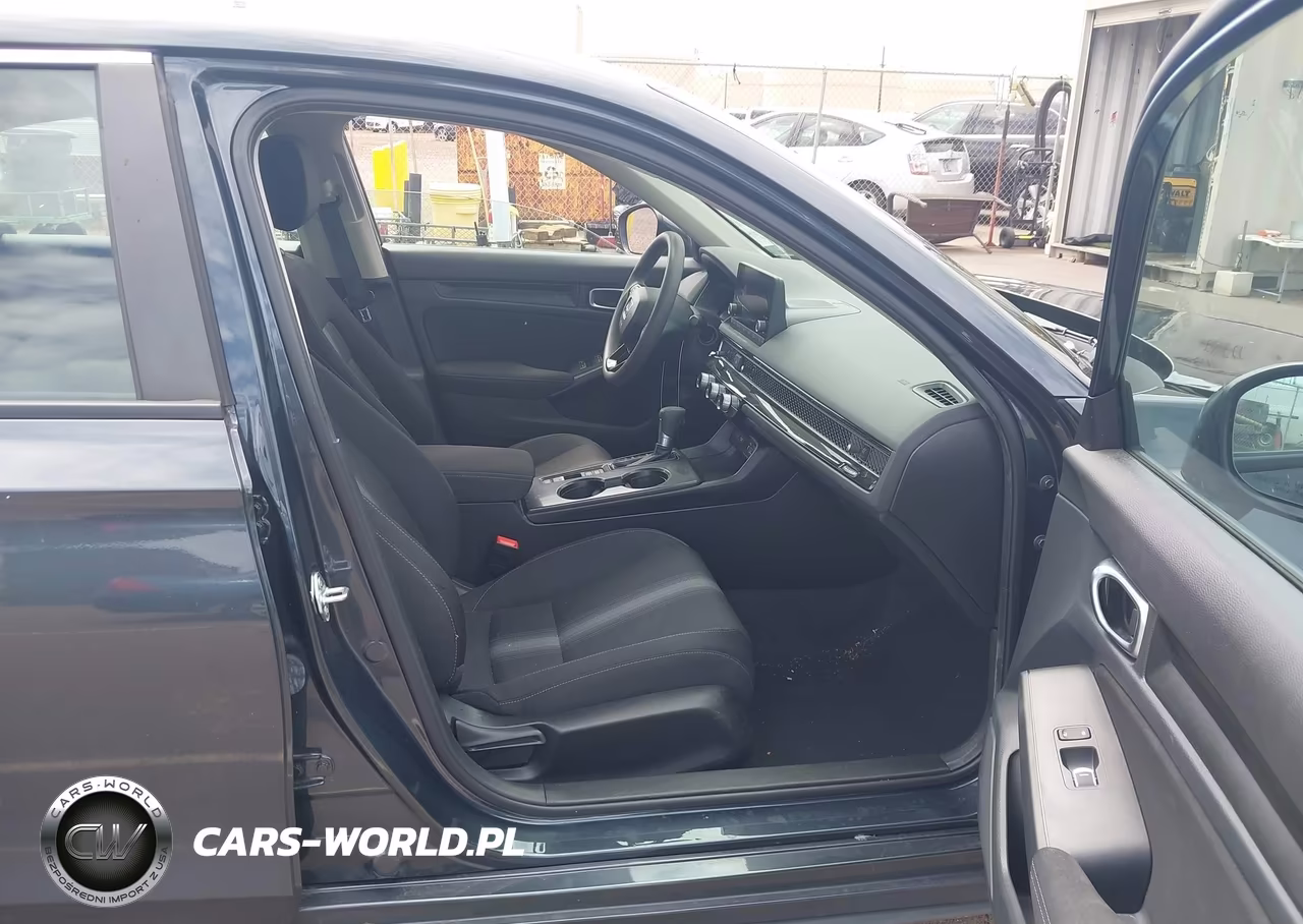 2024 Honda Civic Lx VIN:19XFL2H55RE021587 - 5