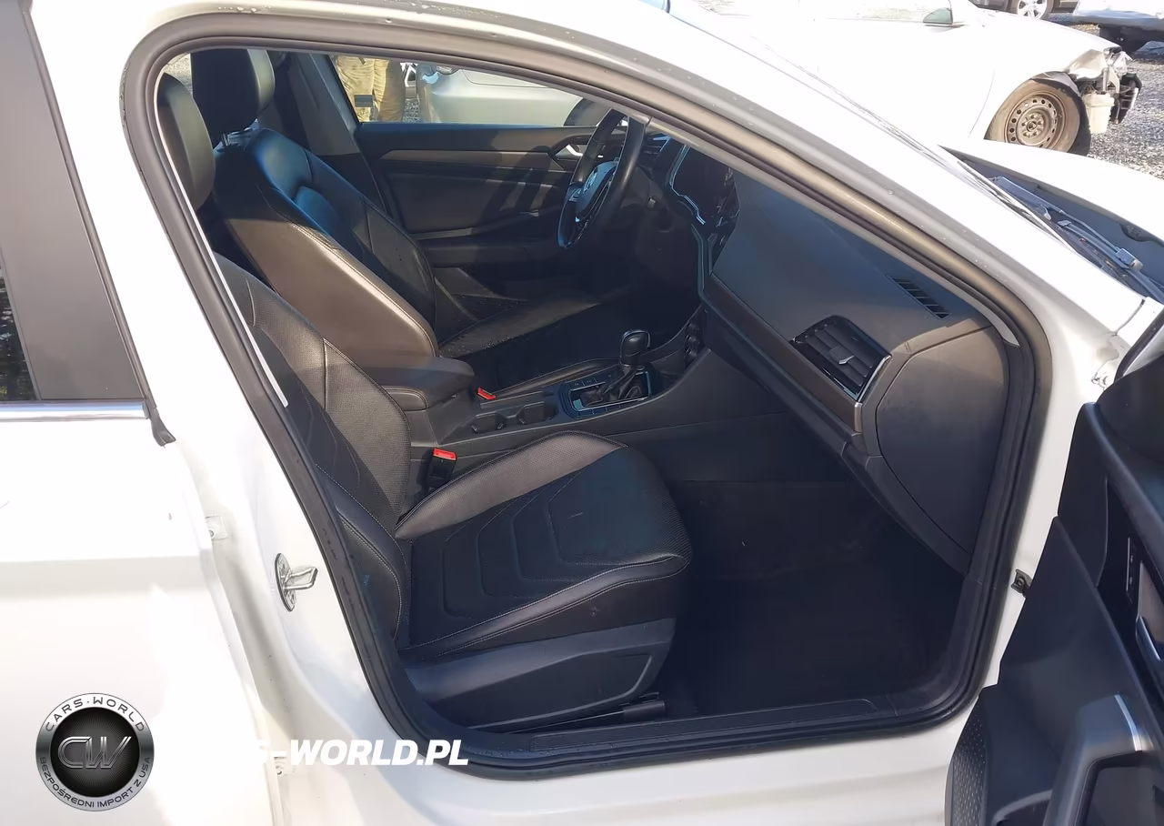 2019 Volkswagen Jetta 1.4T Sel Premium VIN:3VWG57BUXKM002568 - 17