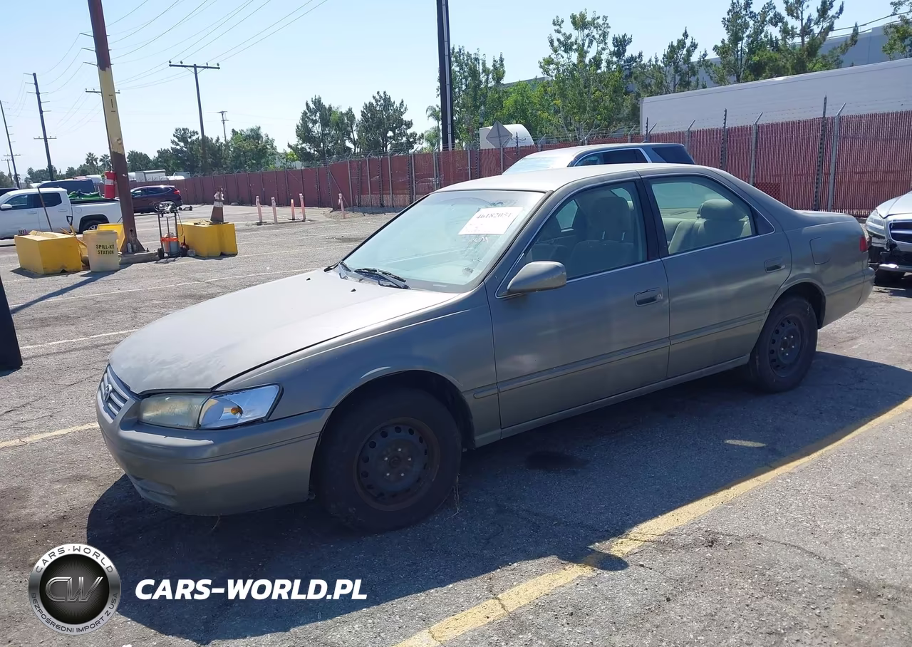 1998 Toyota Camry Le VIN:JT2BG22K6W0128582 - 2