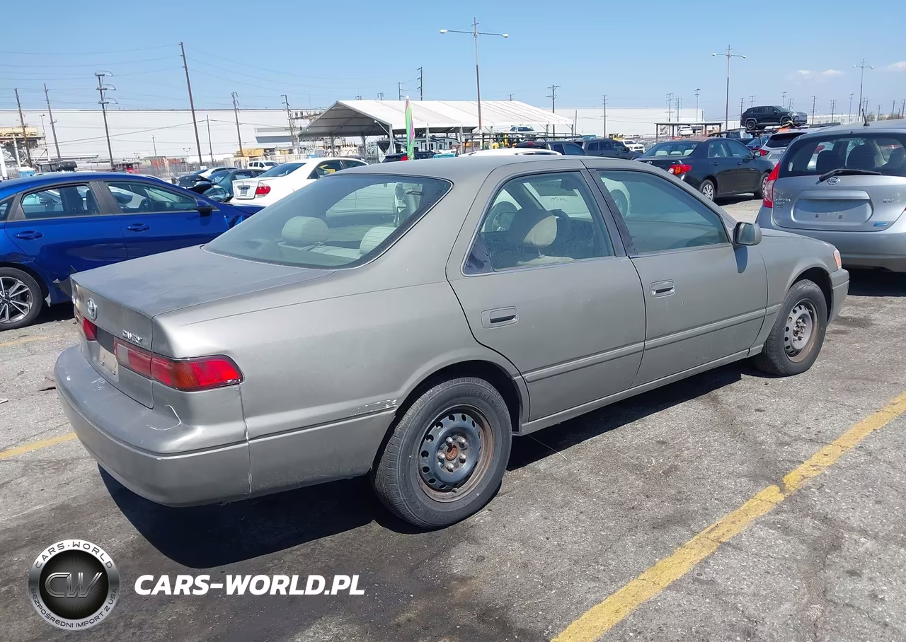 1998 Toyota Camry Le VIN:JT2BG22K6W0128582 - 4