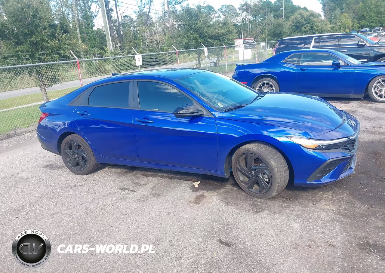 2026 Hyundai Elantra Hybrid Sel Sport VIN:KMHLM4DJ8TU183748 - 13