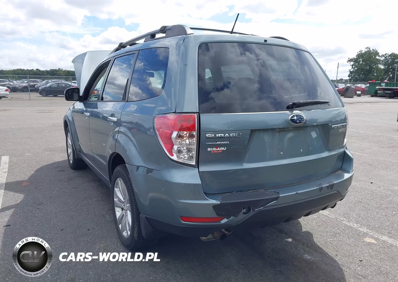 2011 Subaru Forester 2.5X Premium VIN:JF2SHADC4BH727871 - 3