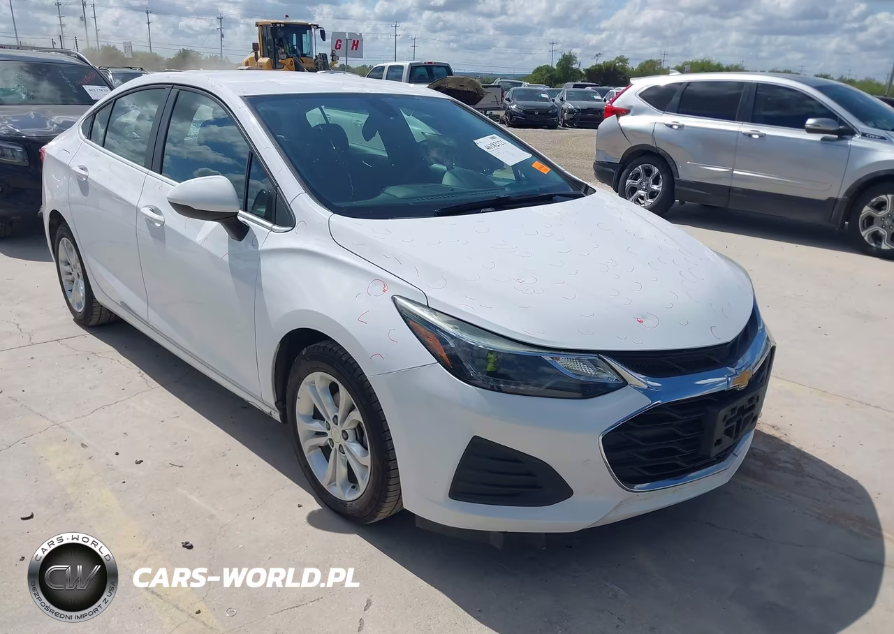 2019 Chevrolet Cruze Lt – zdjęcie 1 z 16