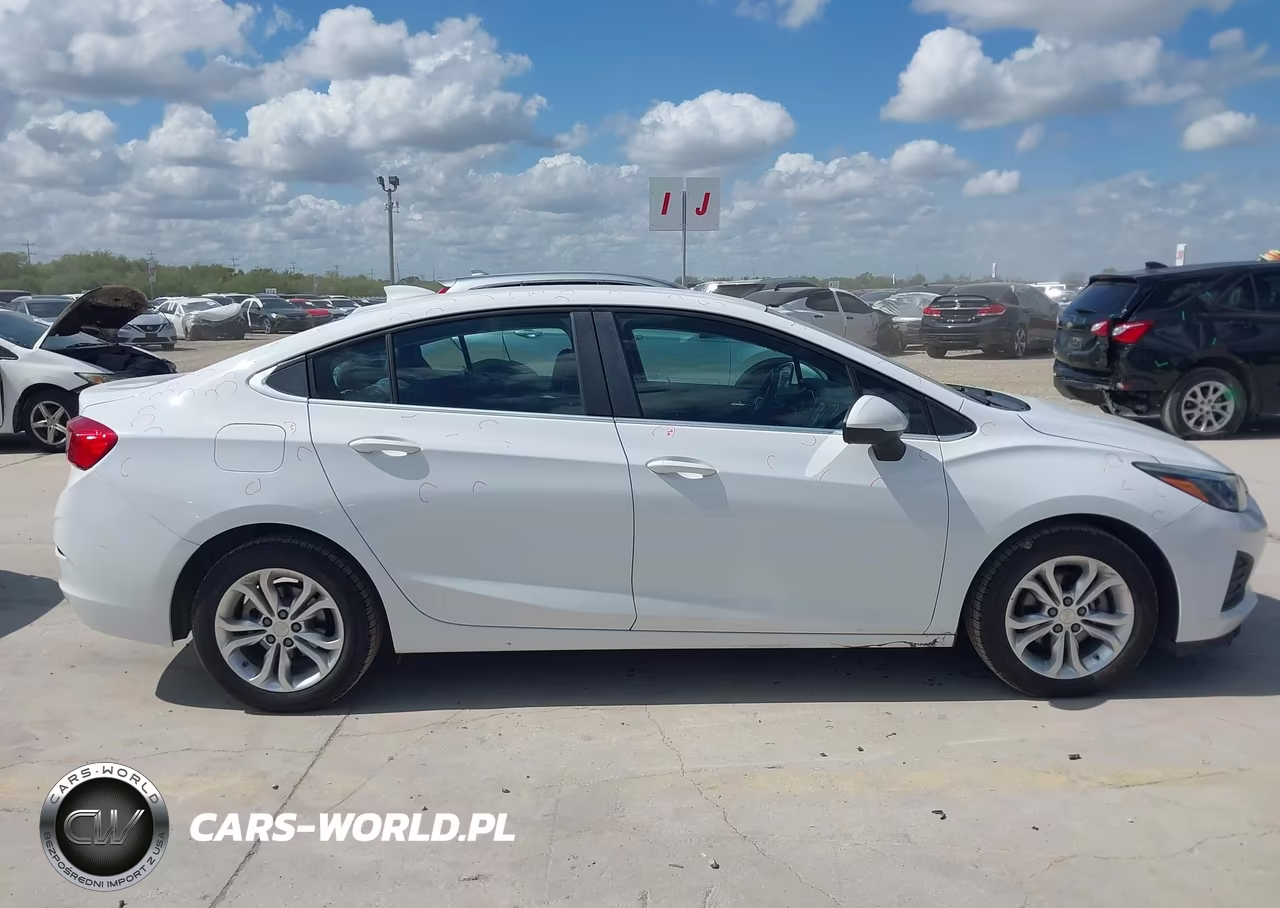 2019 Chevrolet Cruze Lt VIN:1G1BE5SM0K7104076 - 13