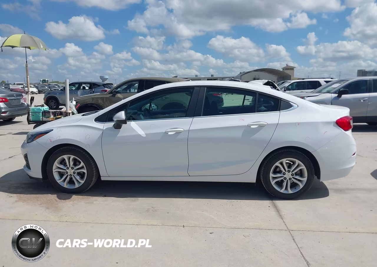 2019 Chevrolet Cruze Lt VIN:1G1BE5SM0K7104076 - 14