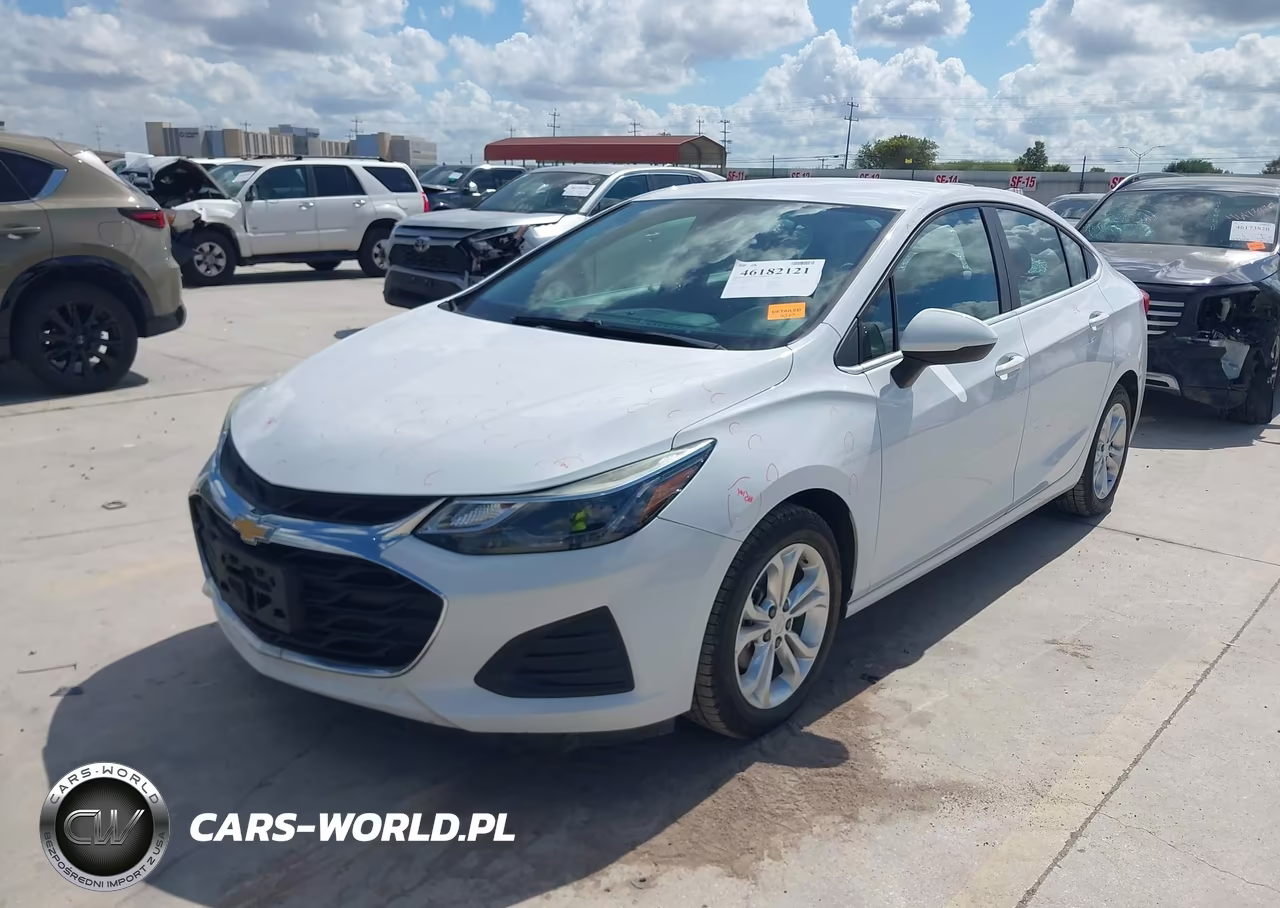 2019 Chevrolet Cruze Lt VIN:1G1BE5SM0K7104076 - 2