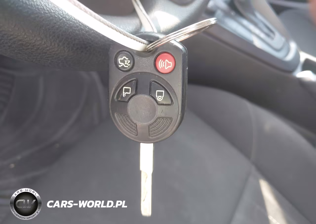 2018 Ford Focus Se VIN:1FADP3FE1JL229066 - 11