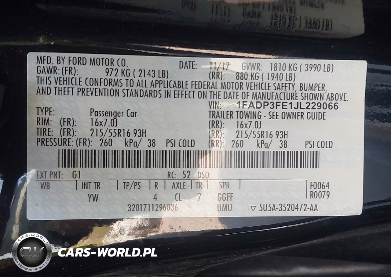 2018 Ford Focus Se VIN:1FADP3FE1JL229066 - 9