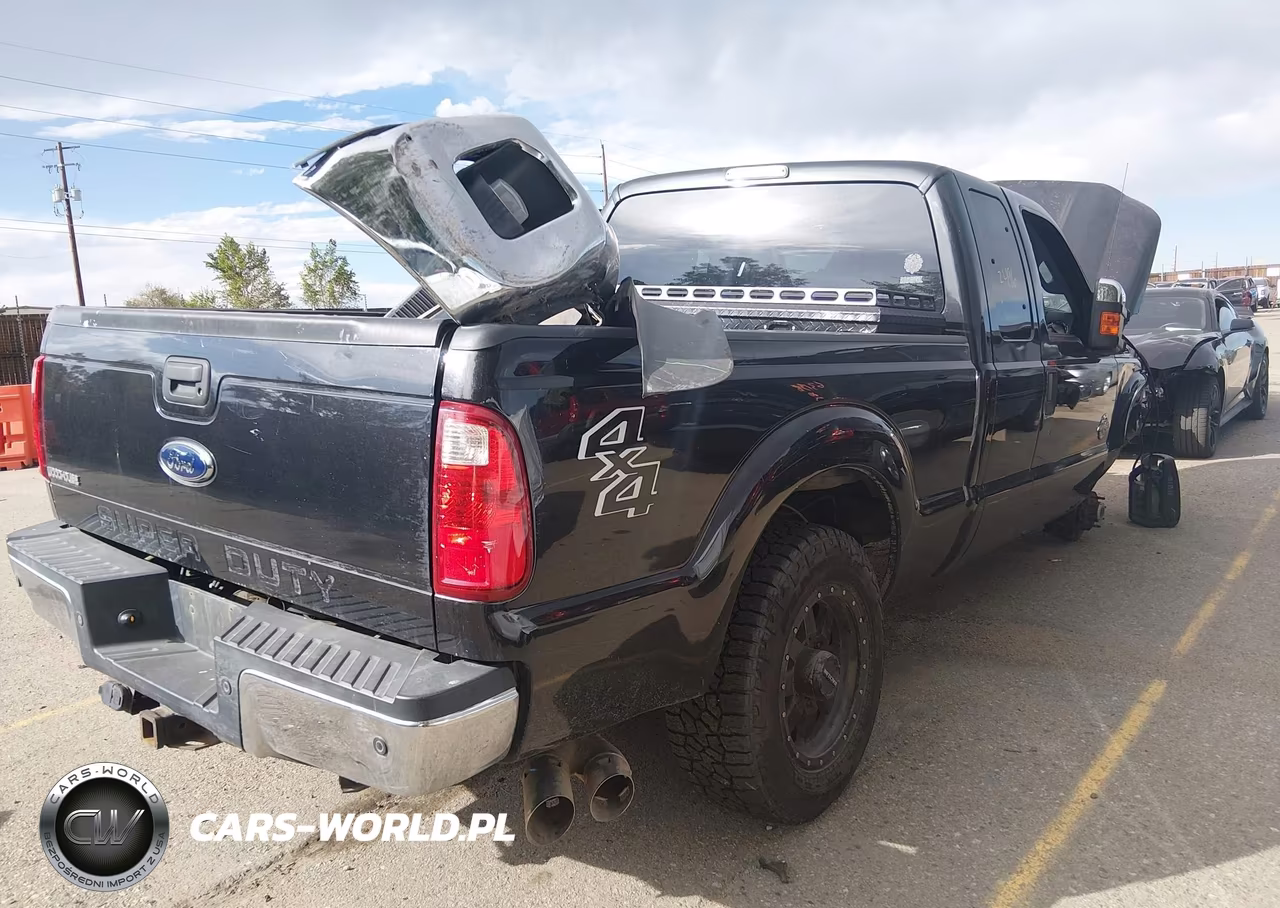 2015 Ford F-250 Xlt VIN:1FT7X2BT5FED40589 - 4