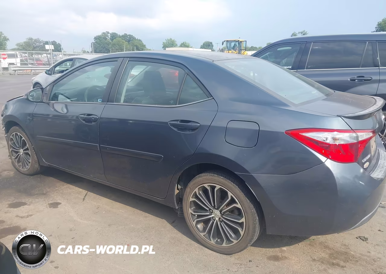 2015 Toyota Corolla S Plus VIN:5YFBURHE4FP313780 - 15