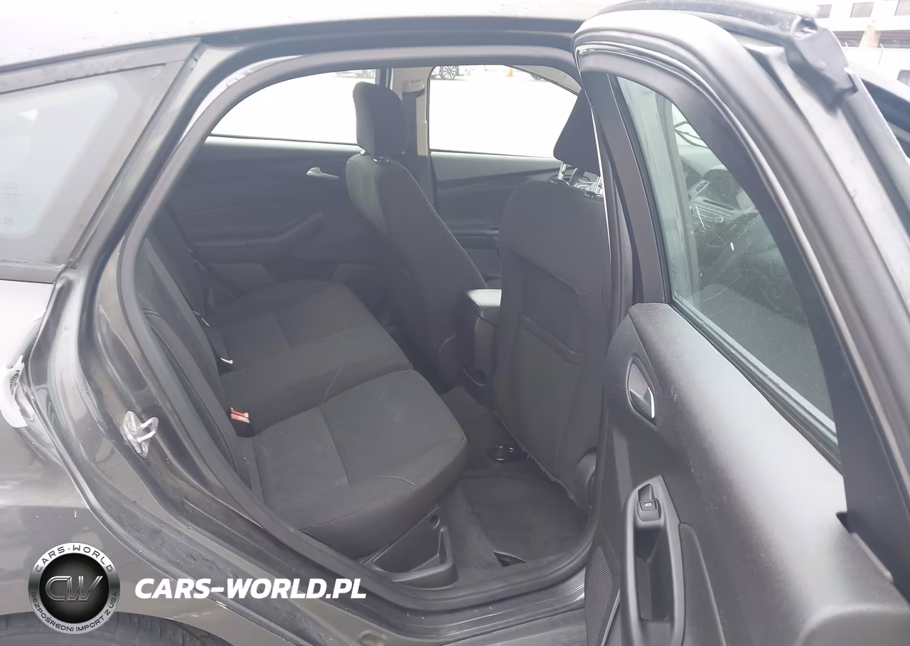2015 Ford Focus Se VIN:1FADP3K24FL289121 - 8