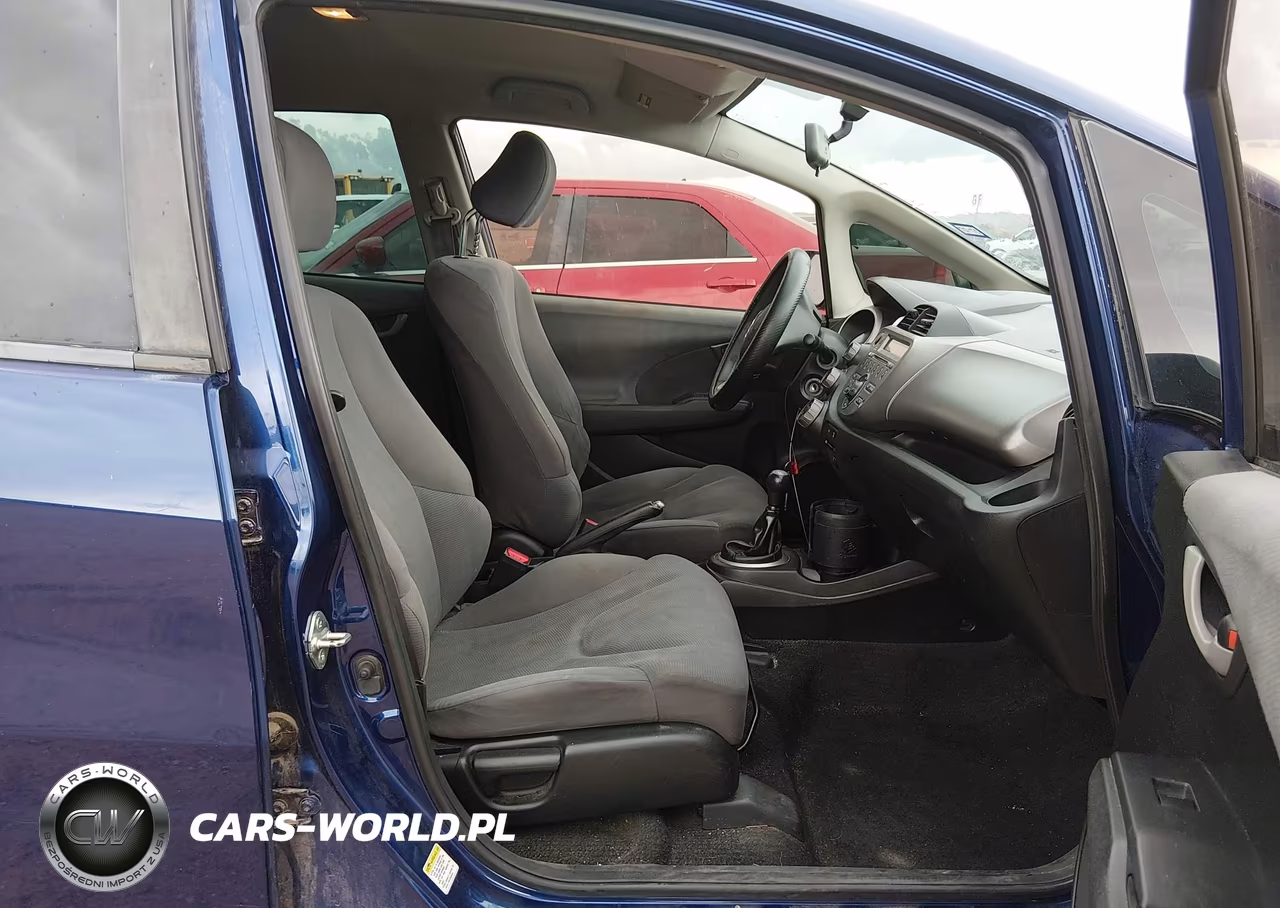 2013 Honda Fit VIN:JHMGE8G36DC064674 - 5