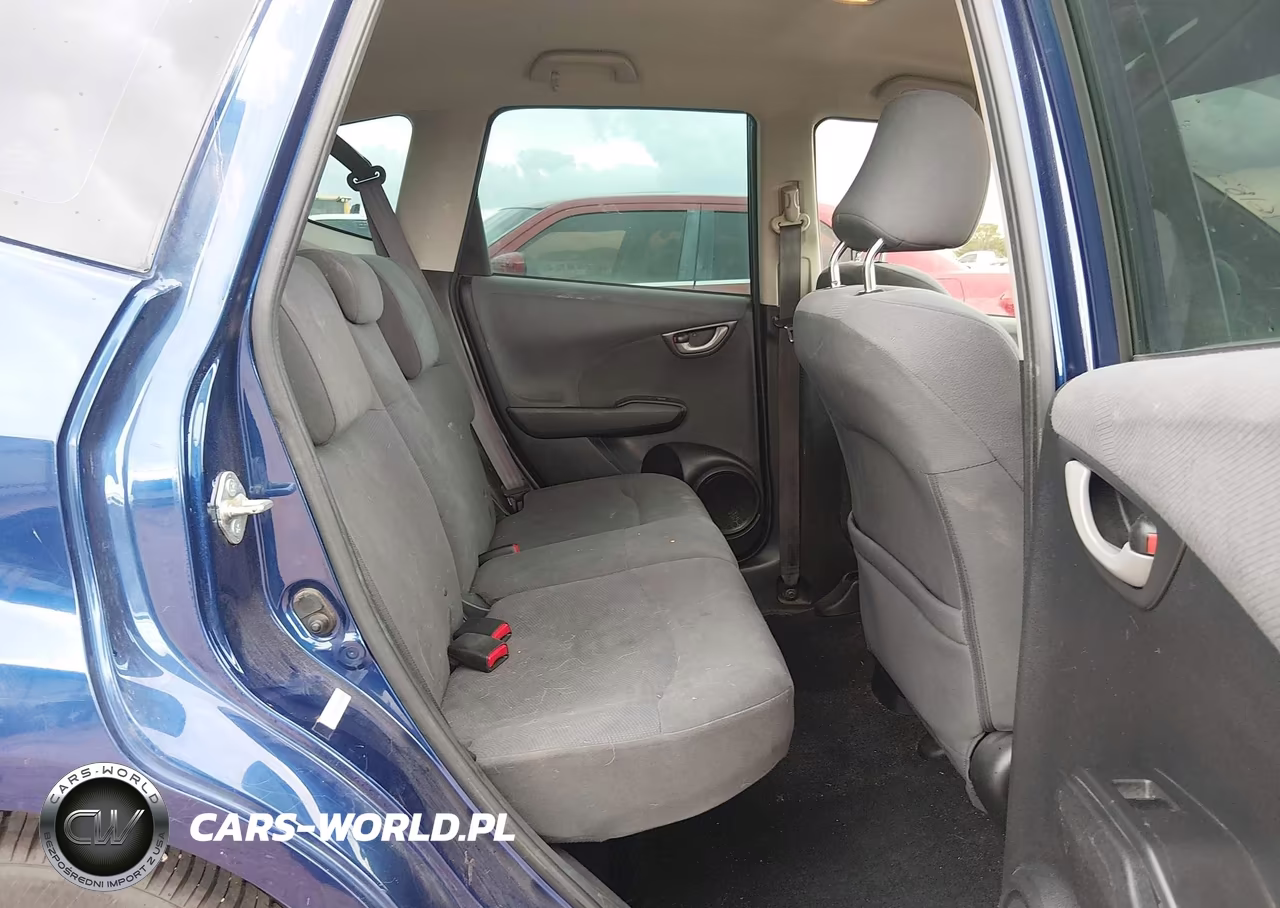 2013 Honda Fit VIN:JHMGE8G36DC064674 - 8