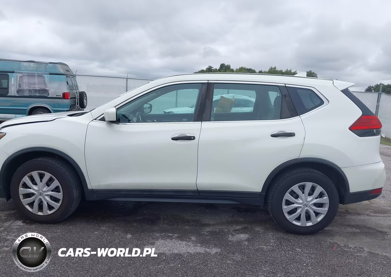 2017 Nissan Rogue S VIN:5N1AT2MV1HC811230 - 14