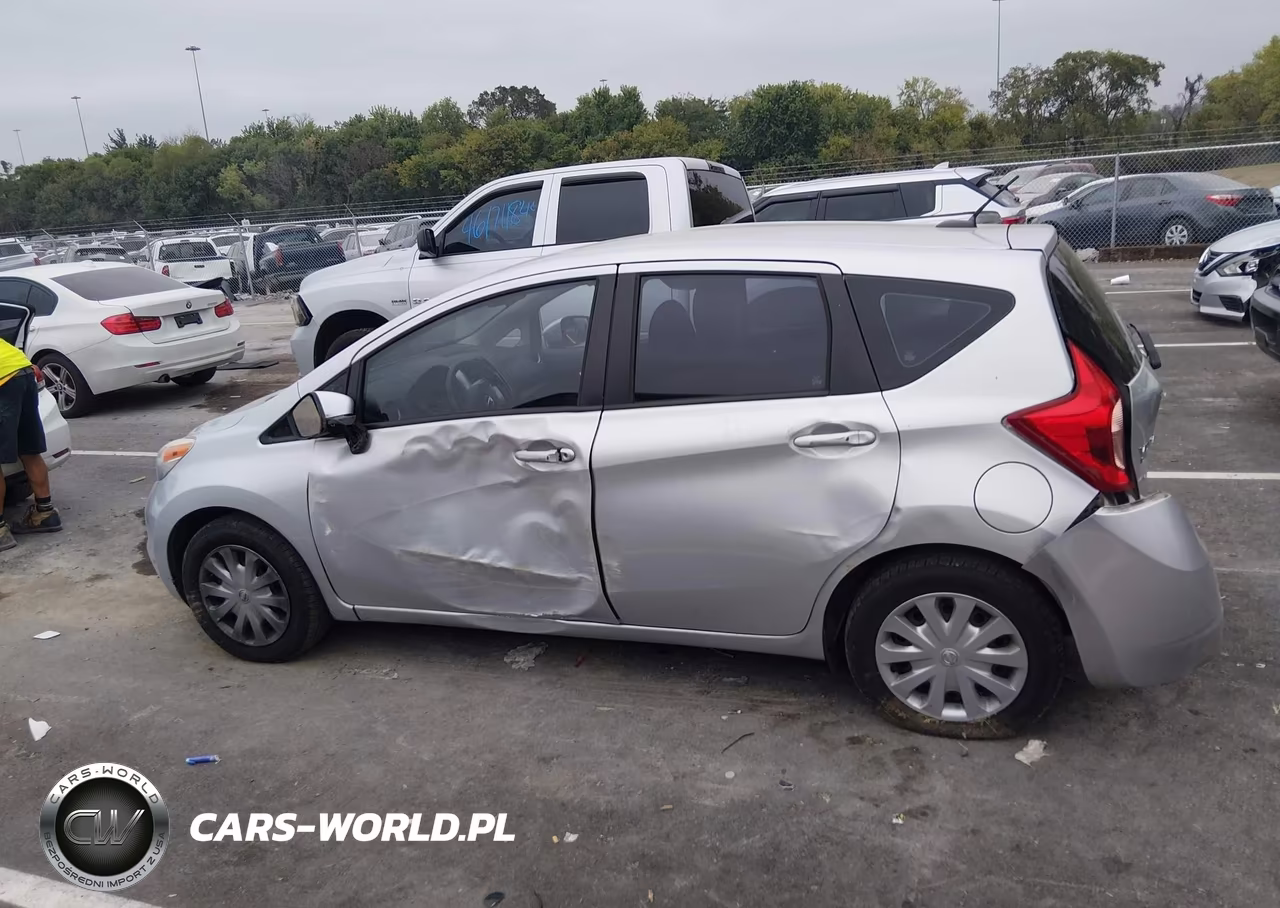 2016 Nissan Versa Note S (Sr)-S Plus-Sl-Sr-Sv VIN:3N1CE2CP0GL355902 - 13