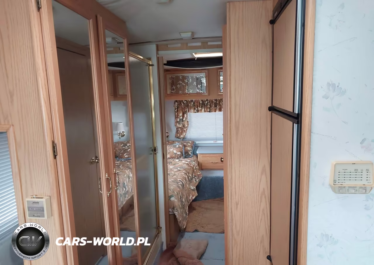 1994 Winnebago P30 VIN:1GBKP37N3R3309310 - 8