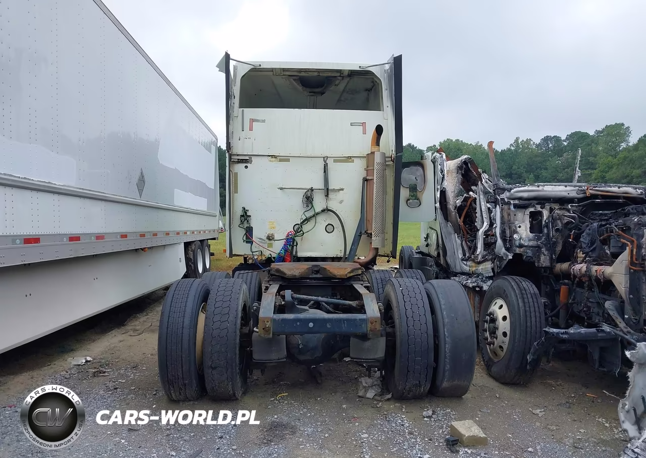 2007 International 9400 VIN:2HSCNAPR17C310306 - 16