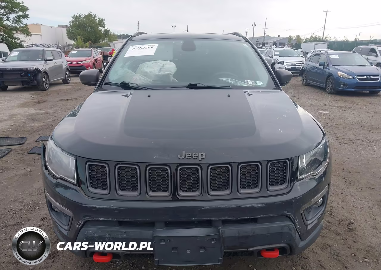 2018 Jeep Compass Trailhawk 4X4 VIN:3C4NJDDB1JT179885 - 12